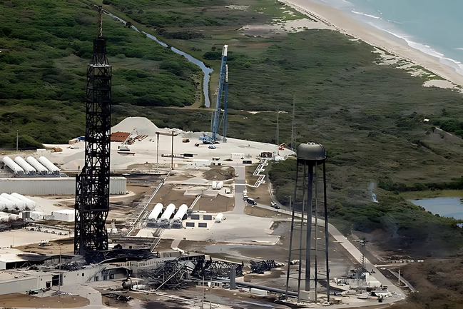 AP: "Blue Origin" raketinin partlamasından sonra kosmodroma ciddi ziyan dəyib