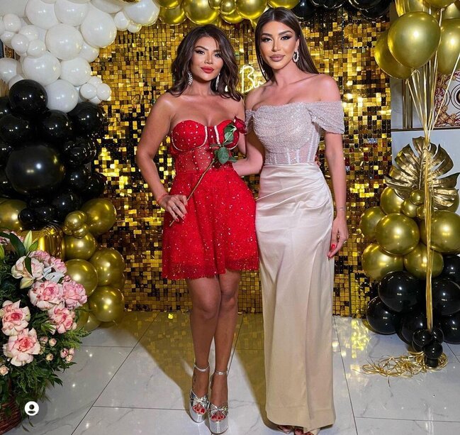 Vaxtilə sevgili olduqları deyilən Şəhriyar Afaqı belə TƏBRİK ETDİ - Ad günündən FOTOLAR