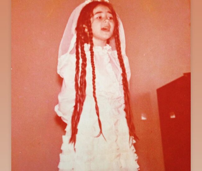 Elnarə həyat yoldaşı ilə illər əvvəl çəkilən fotolarını paylaşdı