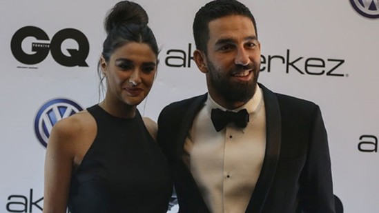 Futbolçuların həyat yoldaşları və sevgililəri