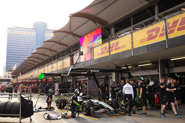 Formula 1 Qatar Airways Azərbaycan Qran Prisi 2025: Sürət həvəskarları Pit zolağı gəzintisində