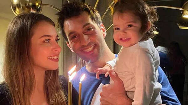 Hande Erçelin bacısı zəlzələdən sağ çıxan uşağı övladlığa götürəcək