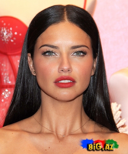 Adriana Limanın gözəllik sirri Hind qozu yağı - FOTO