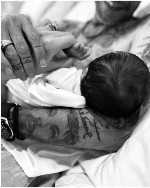 Toydan 6 ay sonra övladları oldu