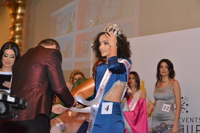 Azərbaycanı beynəlxalq gözəllik yarışmasında 185 sm boyundakı bu model təmsil edəcək - FOTO/VIDEO