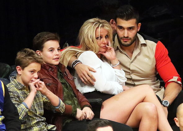 Britni Spirs yenə ailəvi problemlərin cəngində: Bu dəfə oğulları ilə - FOTO