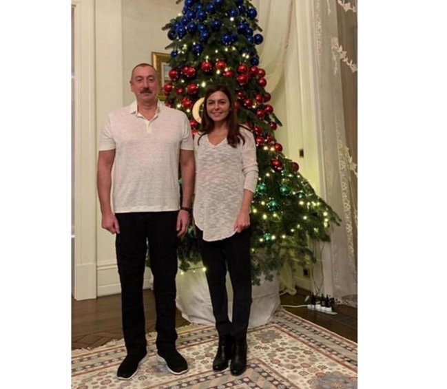 İlham Əliyev ad gününü ailəsi ilə birlikdə qeyd edib - FOTOLAR