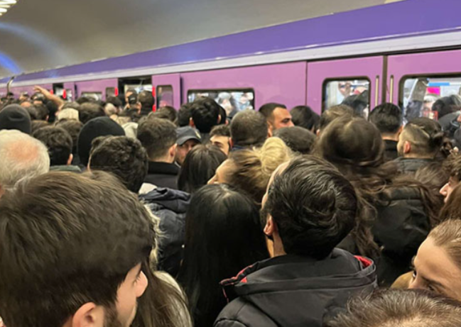 Metro həmin gün gecə 1-ə qədər işləyəcək