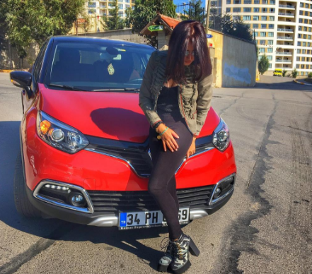 Ayan özünə yeni maşın aldı - BU DA FOTO