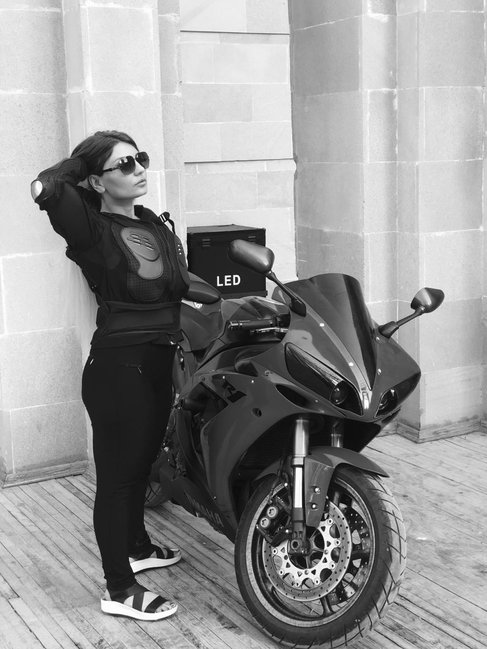 Şəbnəmin motosiklet sevgisi - FOTOLAR