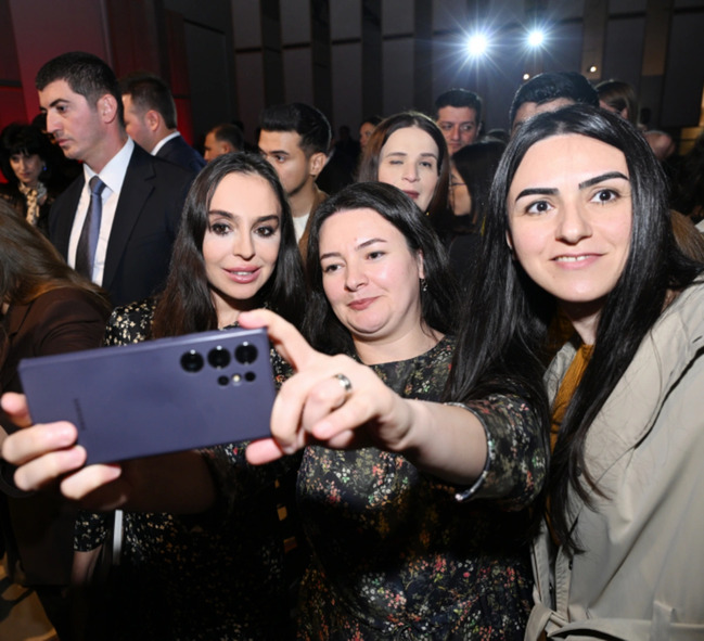 "Art Weekend" çərçivəsində "Nəfəs – söz və səsin vəhdəti" adlı növbəti layihənin təqdimatı keçirilib