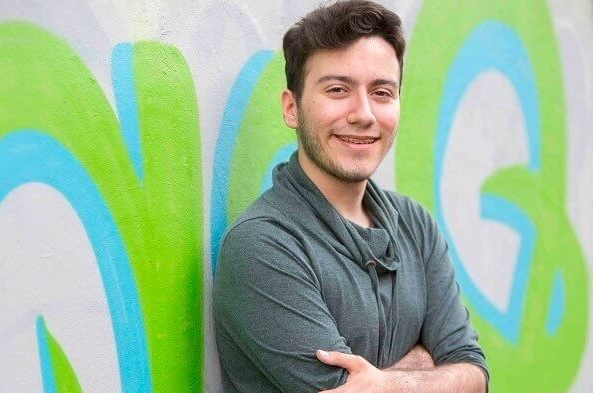 Enes Batur 16 milyon abunəçisi olan YouTube kanalını bağlayıb