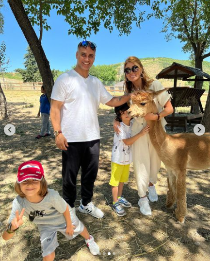 Xoşqədəm həyat yoldaşı Doğuş ilə - YENİ FOTOLAR