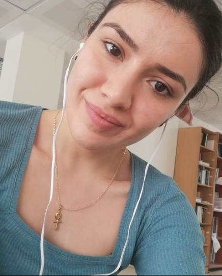 Ülviranın modelə bənzəyən qızı - Gözəlliyi ilə heyran edir - FOTOLAR