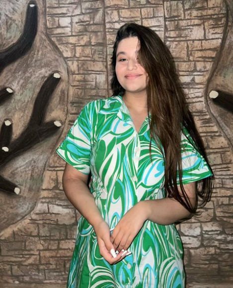 Rəqsanənin qızı Yağmurdan YENİ FOTOLAR