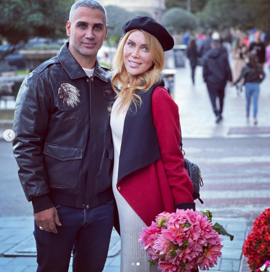 Xoşqədəmdən həyat yoldaşı Doğuş ilə SƏMİMİ FOTOLAR