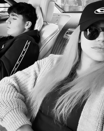 Röya oğlu Hüseyn ilə -YENİ FOTOLAR