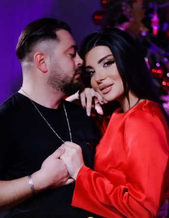 Qurdla həyat yoldaşından SƏMİMİ FOTO