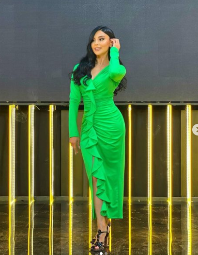 Vüsalə Əlizadə görünüşü ilə GÖZ QAMAŞDIRDI - FOTO