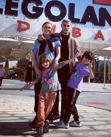 Xoşqədəm həyat yoldaşı Doğuş və övladları ilə - YENİ FOTO