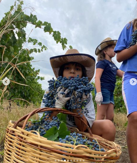 Bu da aparıcı Kamilənin qızı - FOTOLAR