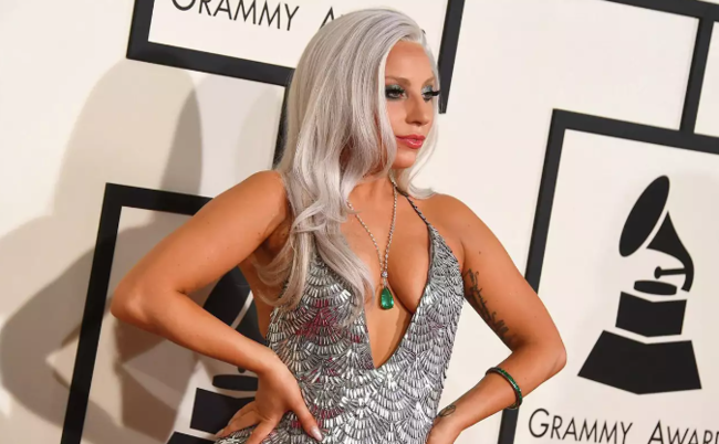 Tünzalə Ledi Qaqaya bənzədildi