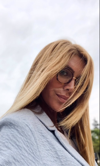 Aparıcı Xoşqədəmdən YENİ FOTOLAR