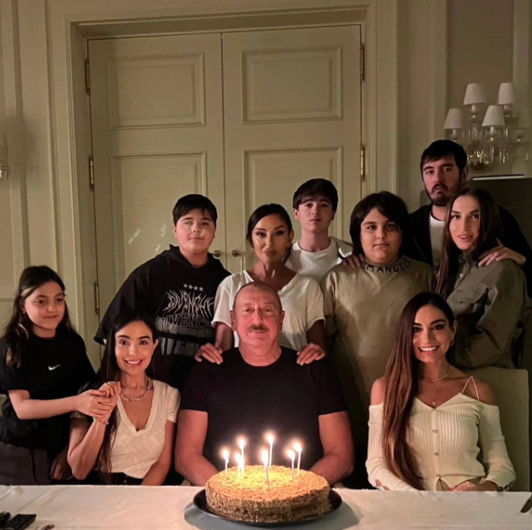 Leyla Əliyeva Prezident İlham Əliyevin doğum günündən paylaşım edib - FOTO