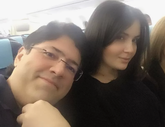 Aysel mini ətəkdə AĞILLARI BAŞDAN ALDI - YENİ FOTOLARI