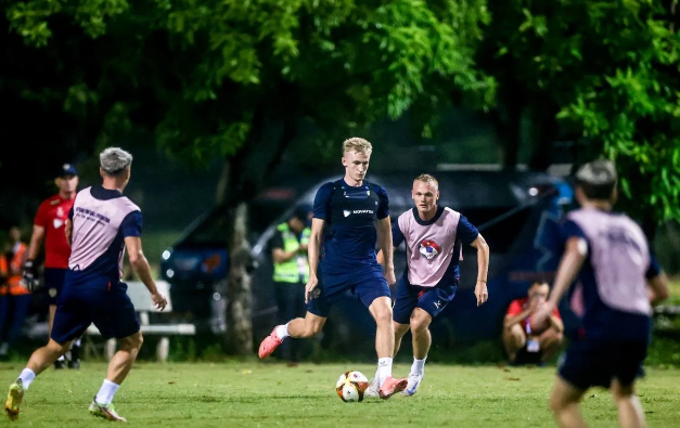 Rusiya - Tailand futbol qarşılaşması qasırğaya görə təxirə salındı