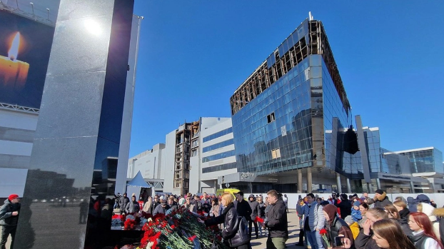 "Crocus City Hall" qurbanlarının xatirəsinə memorial abidə ucaldılıb