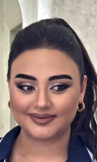 Almaxanım Əhmədlidən YENİ FOTOLAR