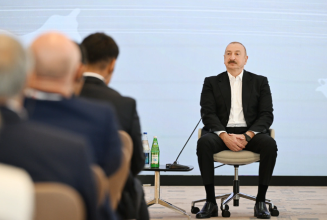 İlham Əliyevin III Şuşa Qlobal Media Forumunun iştirakçıları ilə görüşü keçirilib - YENİLƏNİB+VİDEO