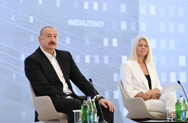 İlham Əliyevin III Şuşa Qlobal Media Forumunun iştirakçıları ilə görüşü keçirilib - YENİLƏNİB+VİDEO