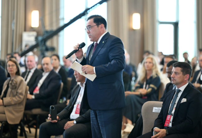 İlham Əliyevin III Şuşa Qlobal Media Forumunun iştirakçıları ilə görüşü keçirilib - YENİLƏNİB+VİDEO