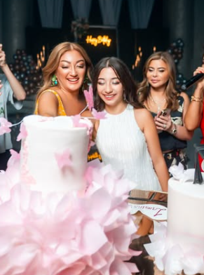 Bu da aparıcı Zümrüdün qızı Ləman - YENİ FOTO