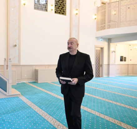 Hadrut qəsəbəsində inşa edilmiş məscidin açılışı olub