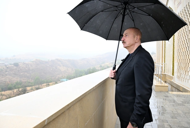 Hadrut qəsəbəsində inşa edilmiş məscidin açılışı olub