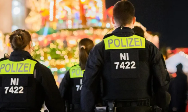 Almaniyada polis milad yarmarkasından təxminən 120 nəfəri təxliyə edib