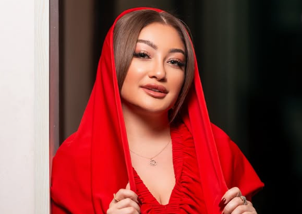 Azərbaycanlı aparıcı aylar sonra qızına QOVUŞDU - GÖZ YAŞI TÖKDÜ - VİDEO