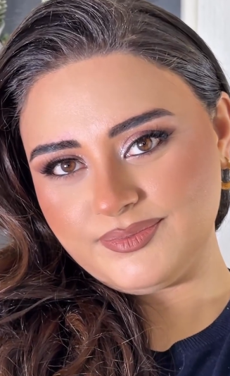 Almaxanım Əhmədli GÖRÜNÜŞÜ İLƏ DİQQƏT ÇƏKDİ - YENİ FOTOLAR