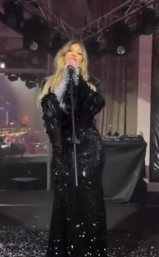 Aygün Kazımovanın özündən gözəl qızı İlqarədən YENİ FOTO