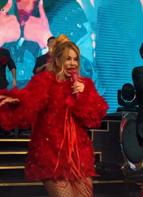 Aygün Kazımovanın yeni görünüşü HAMINI ŞOK ETDİ - FOTOLAR