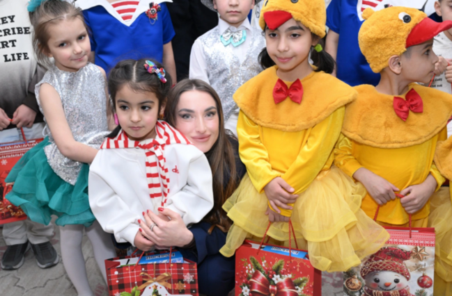 Leyla Əliyeva və Alyona Əliyeva Gəncədə uşaq evində olublar