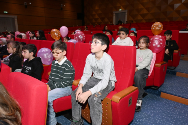 Gəncə Dövlət Dram Teatrında "İsi və Piti" animasiya serialının premyerası olub