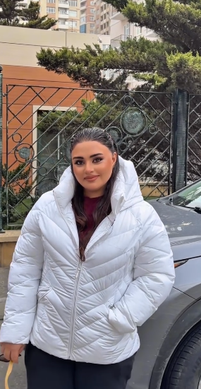 Almaxanım Əhmədlidən YENİ FOTOLAR