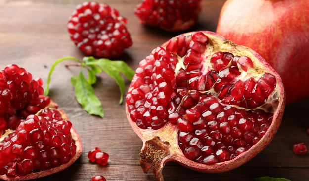 Nar yarpaqlarında sinirləri və ürəyi qoruyan maddə aşkar edildi