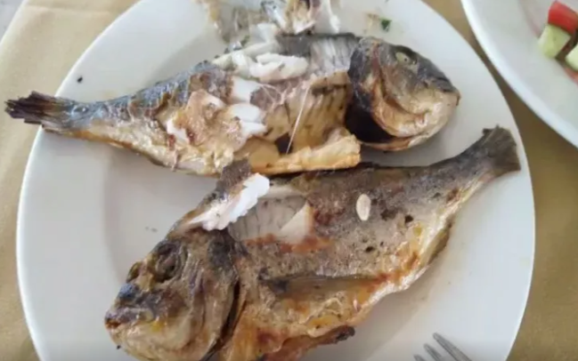 Balıq yedikdən sonra çay içməyin - Dietoloqlar səbəbini izah edir