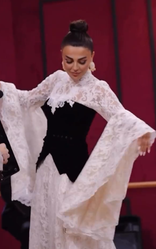 Gülay Zeynallı paylaşımı ilə diqqət çəkdi - FOTO