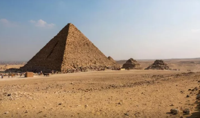 Süni intellekt Misir piramidalarının necə yarandığını ortaya çıxardı - Onları kim tikib?